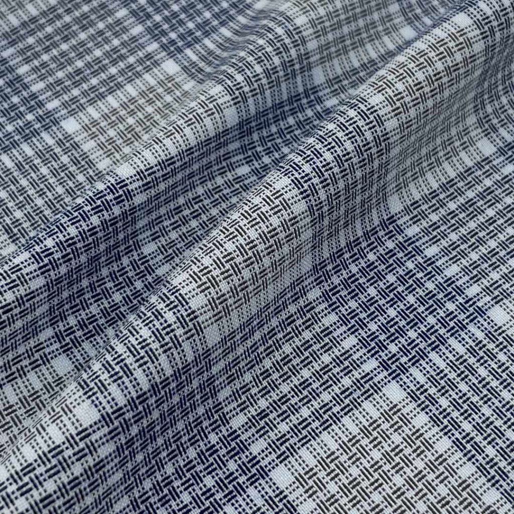 320g/m (6.3oz) 83% Polyester 15% Viscose 2% Spandex Suit Crisp Hand Feel Textured Fabric Blazer 31783