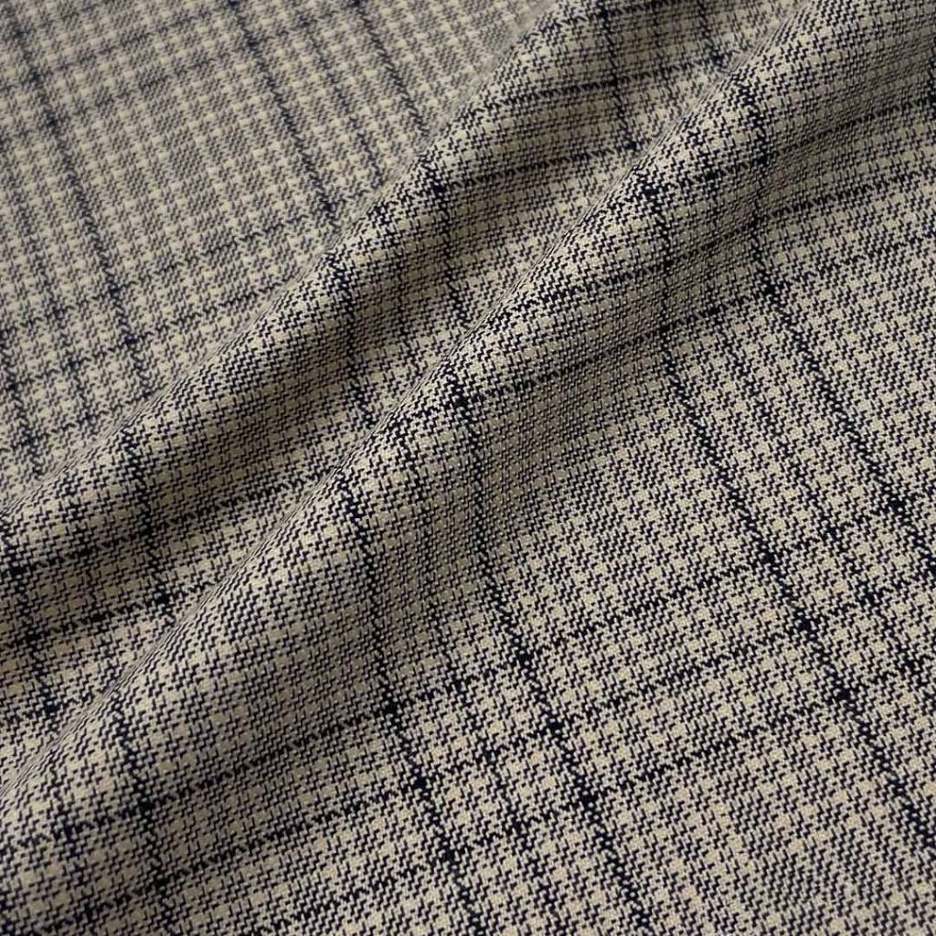 290g/m (5.7oz) 82% Polyester 17% Viscose 1% Spandex Suit Textured Crisp Hand Feel Fabric Blazer 32096