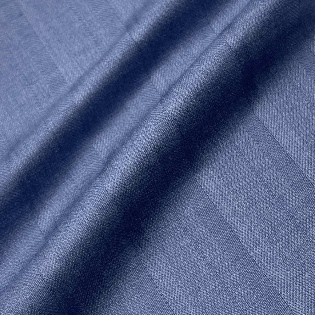 325g/m (6.4oz) 69% Polyester 29% Viscose 2% Spandex Suit Crisp Hand Feel Fine Fabric Blazer 32425