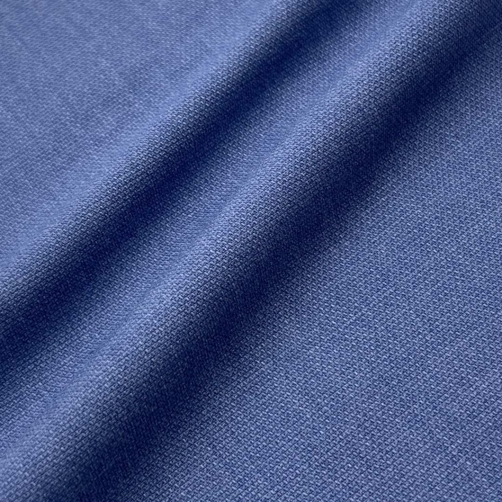 320g/m (6.3oz) 68% Polyester 23% Viscose 5% Bamboo 4% Spandex Suit Crisp Hand Feel Fine Fabric Blazer 32373