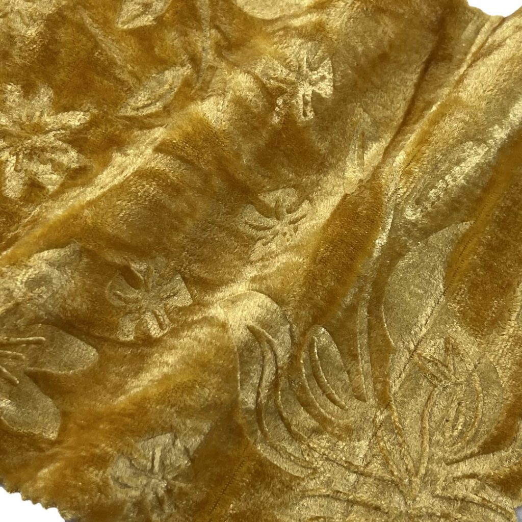 230gsm (8.1 oz) 95% Polyester 5% Spandex Velvet Embossed Fabric Jacket Cardigan