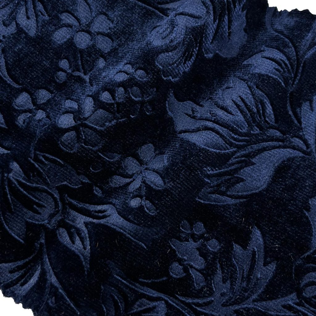 230gsm (8.1 oz) 95% Polyester 5% Spandex Velvet Embossed Fuzzy Soft Hand Feel Fabric Jacket Skirt