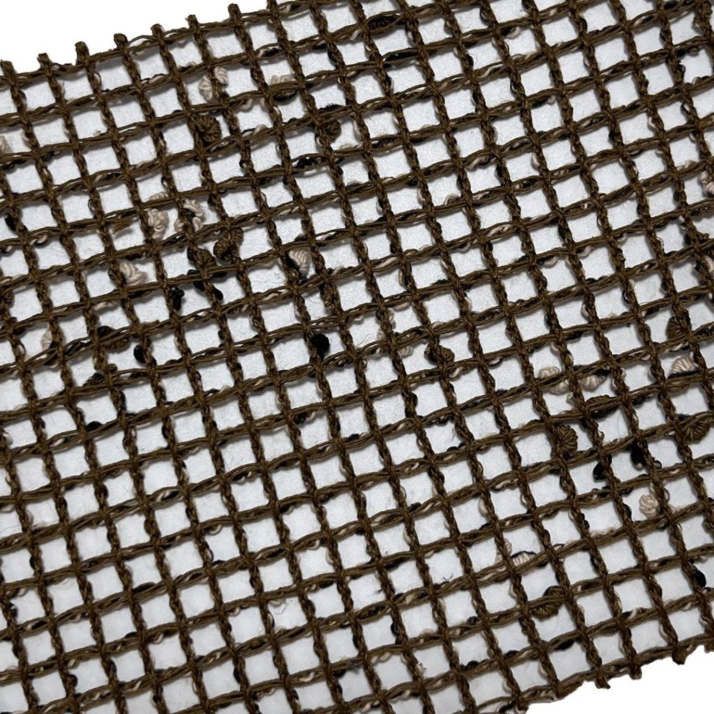 95gsm (3.4 oz) 100% Polyester Leno Breathable Fabric Cushion Cardigan