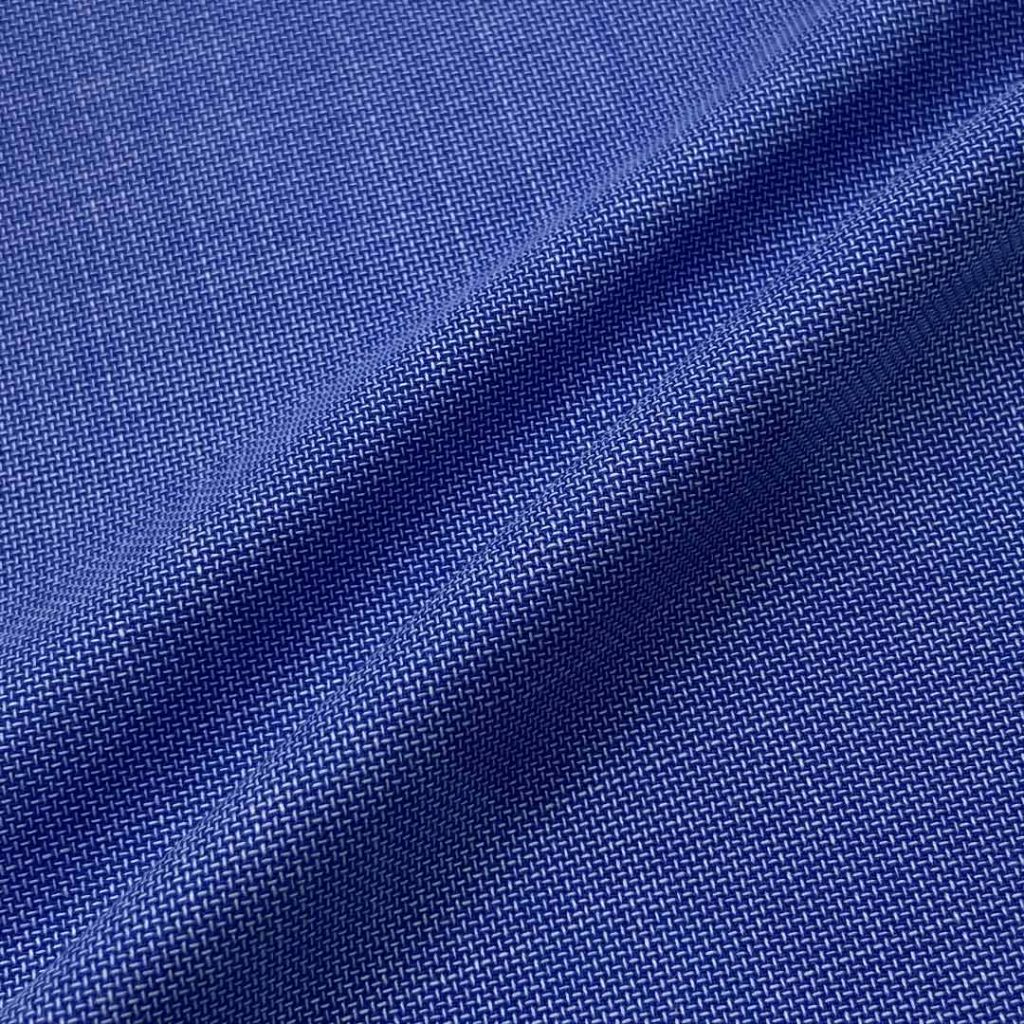 300g/m (5.9oz) 80% Polyester 20% Viscose Suit Crisp Hand Feel Smooth Fabric Blazer 30836