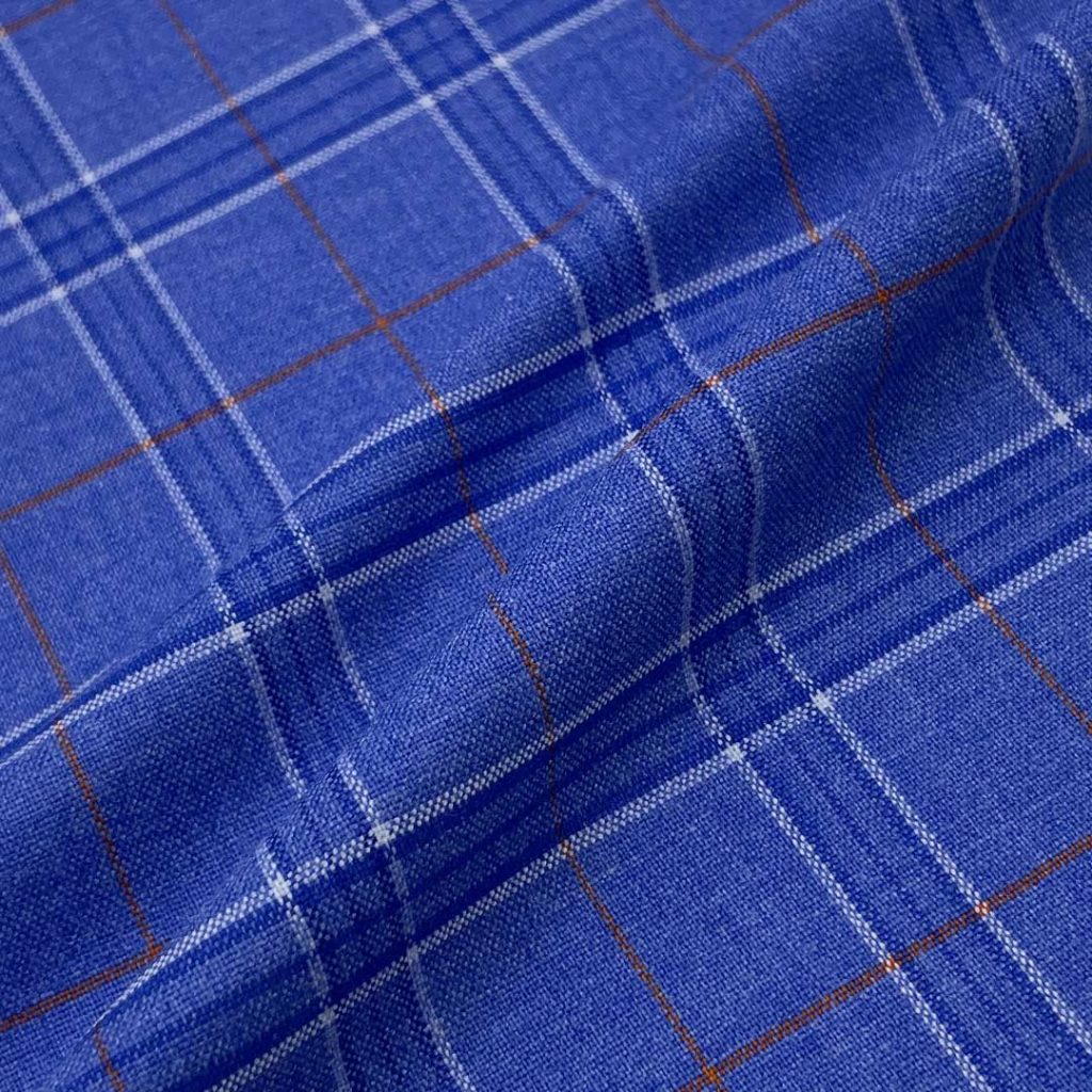 320g/m (6.3oz) 66% Polyester 32% Viscose 2% Spandex Suit Drapey Cool Hand Feel Fabric Blazer 30930