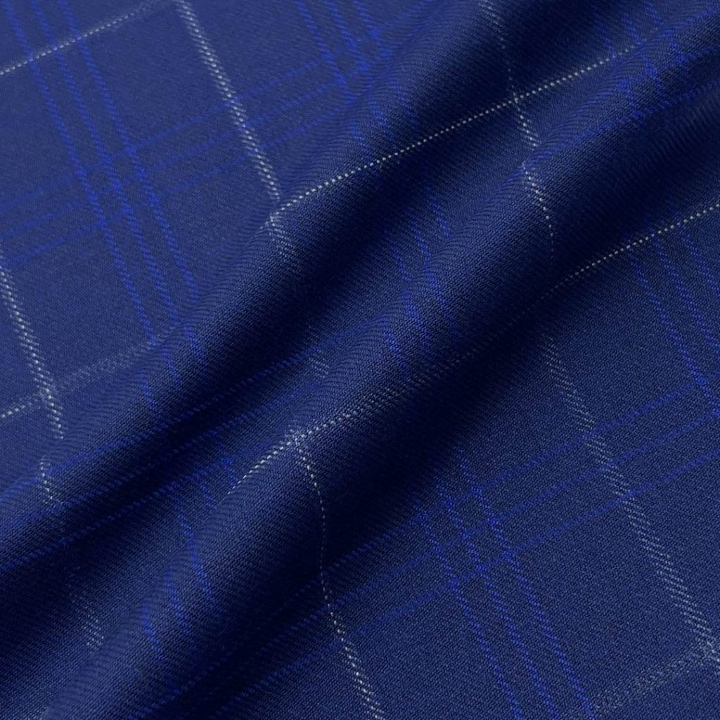 330g/m (6.5oz) 78% Polyester 20% Viscose 2% Spandex Suit Textured Crisp Hand Feel Fabric Blazer 31307