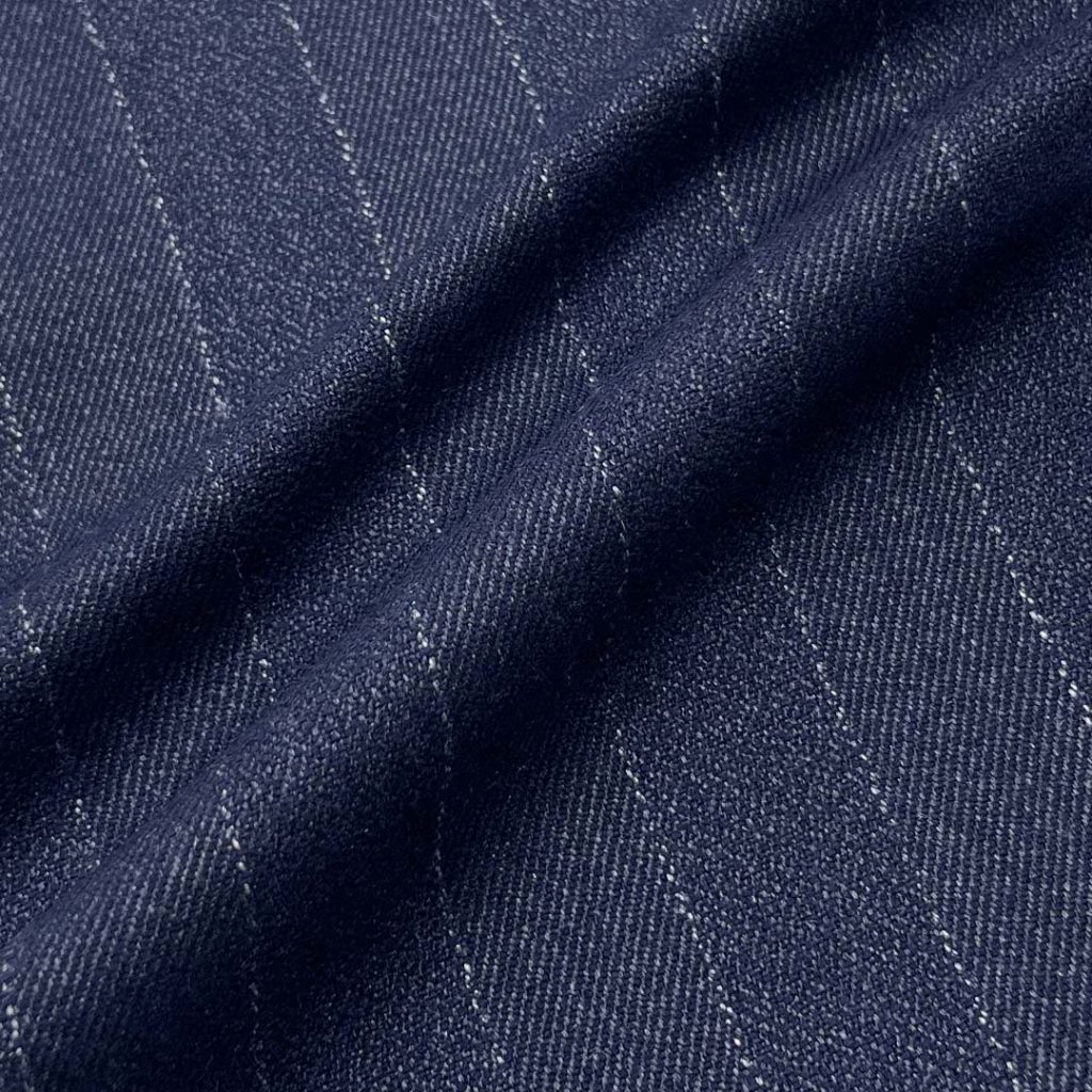 390g/m (7.7oz) 74% Polyester 24% Viscose 2% Spandex Suit Textured Drapey Fabric Blazer 31313