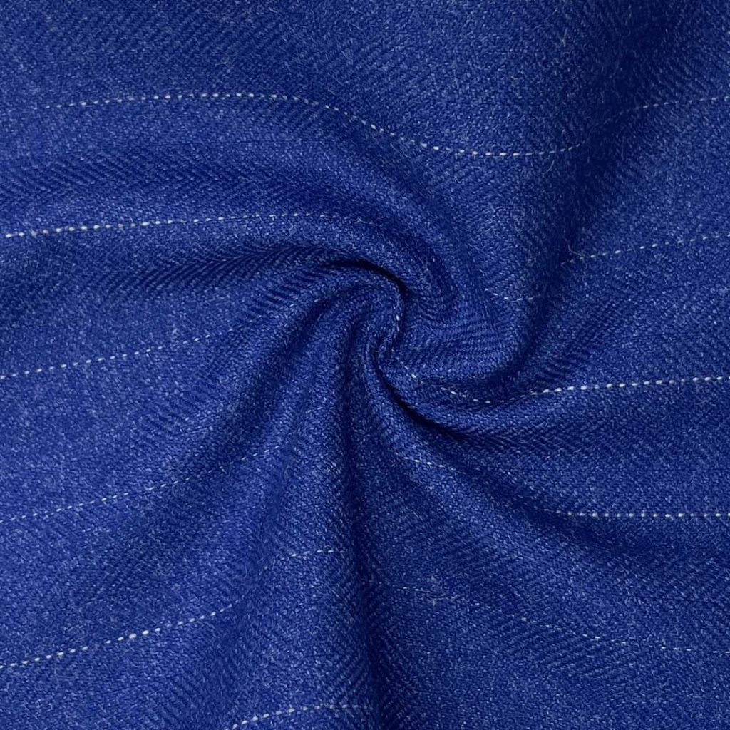 440g/m (8.7oz) 68% Polyester 29% Viscose 2% Spandex Suit Drapey Crisp Hand Feel Fabric Blazer 31369