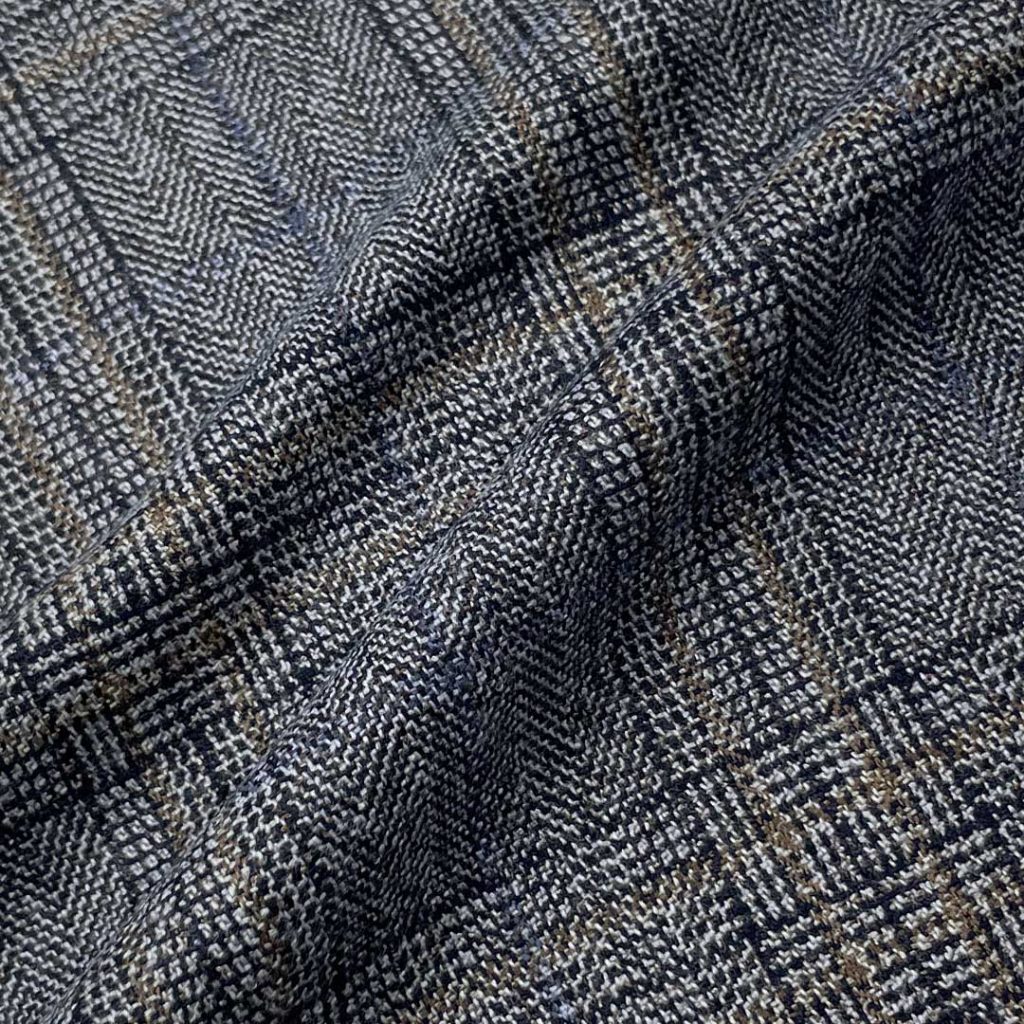 480g/m (9.5oz) 70% Polyester 30% Viscose Suit Crisp Hand Feel Drapey Fabric Blazer 31539