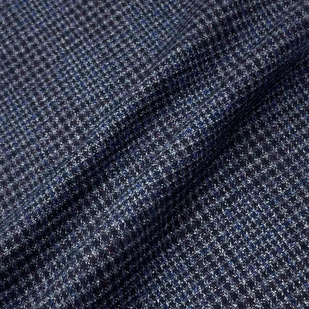 450g/m (8.9oz) 65% Polyester 35% Viscose Suit Soft Hand Feel Fuzzy Fabric Blazer 31549