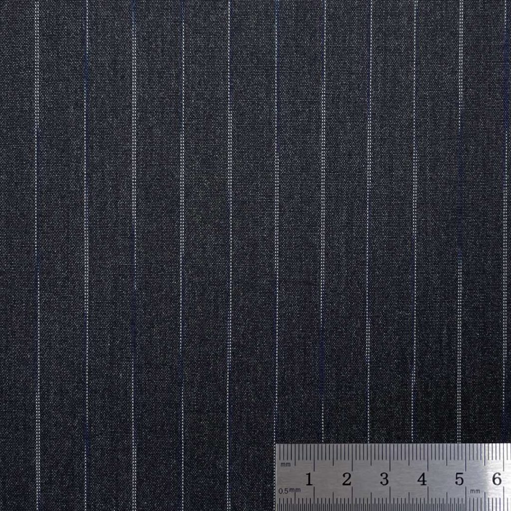 320g/m (6.3oz) 65% Polyester 33% Viscose 2% Spandex Suit Soft Hand Feel Drapey Fabric Blazer 31583