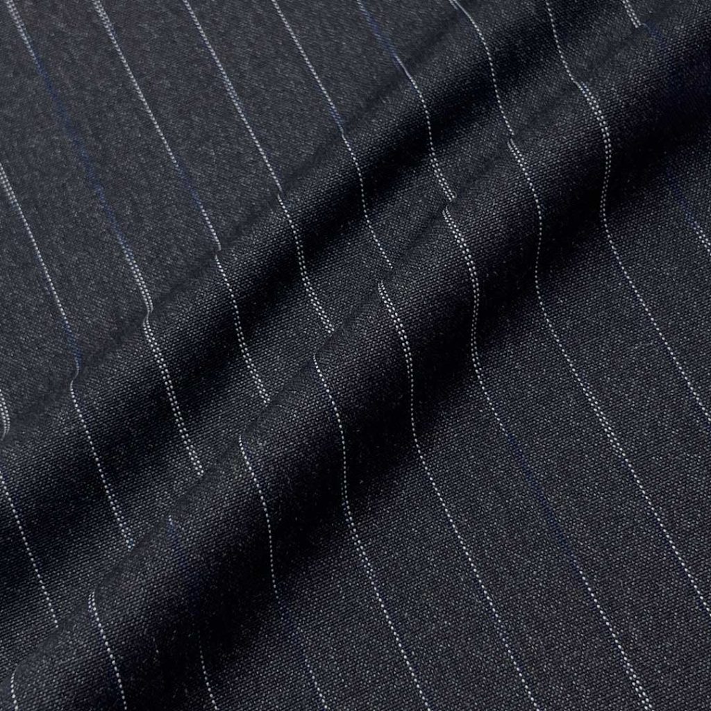 320g/m (6.3oz) 65% Polyester 33% Viscose 2% Spandex Suit Soft Hand Feel Drapey Fabric Blazer 31583