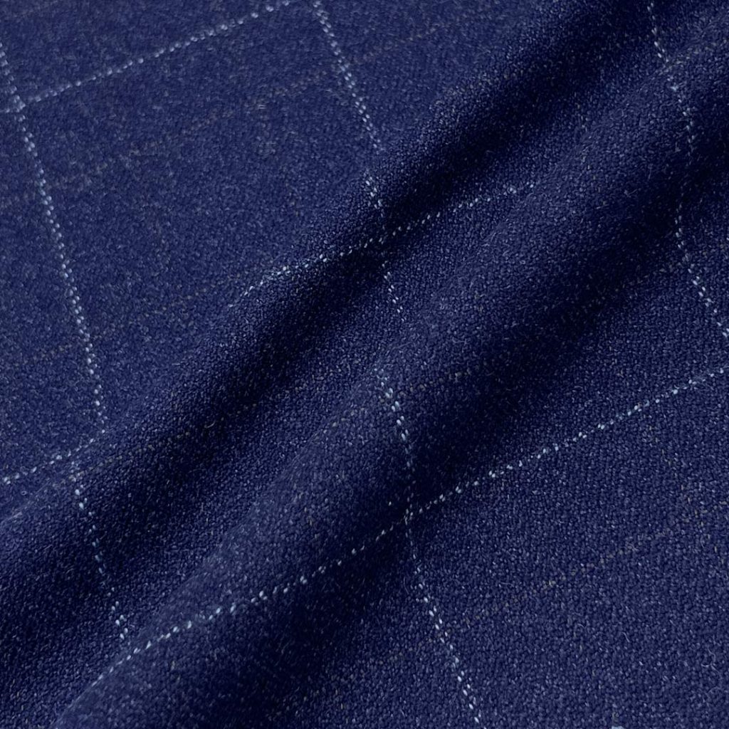 490g/m (9.7oz) 68% Polyester 30% Viscose 2% Spandex Suit Drapey Crisp Hand Feel Fabric Blazer 31599