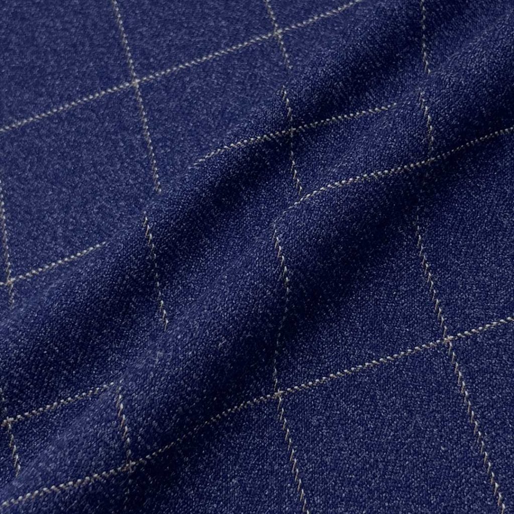 480g/m (9.5oz) 70% Polyester 28% Viscose 2% Spandex Suit Drapey Crisp Hand Feel Fabric Blazer 31601