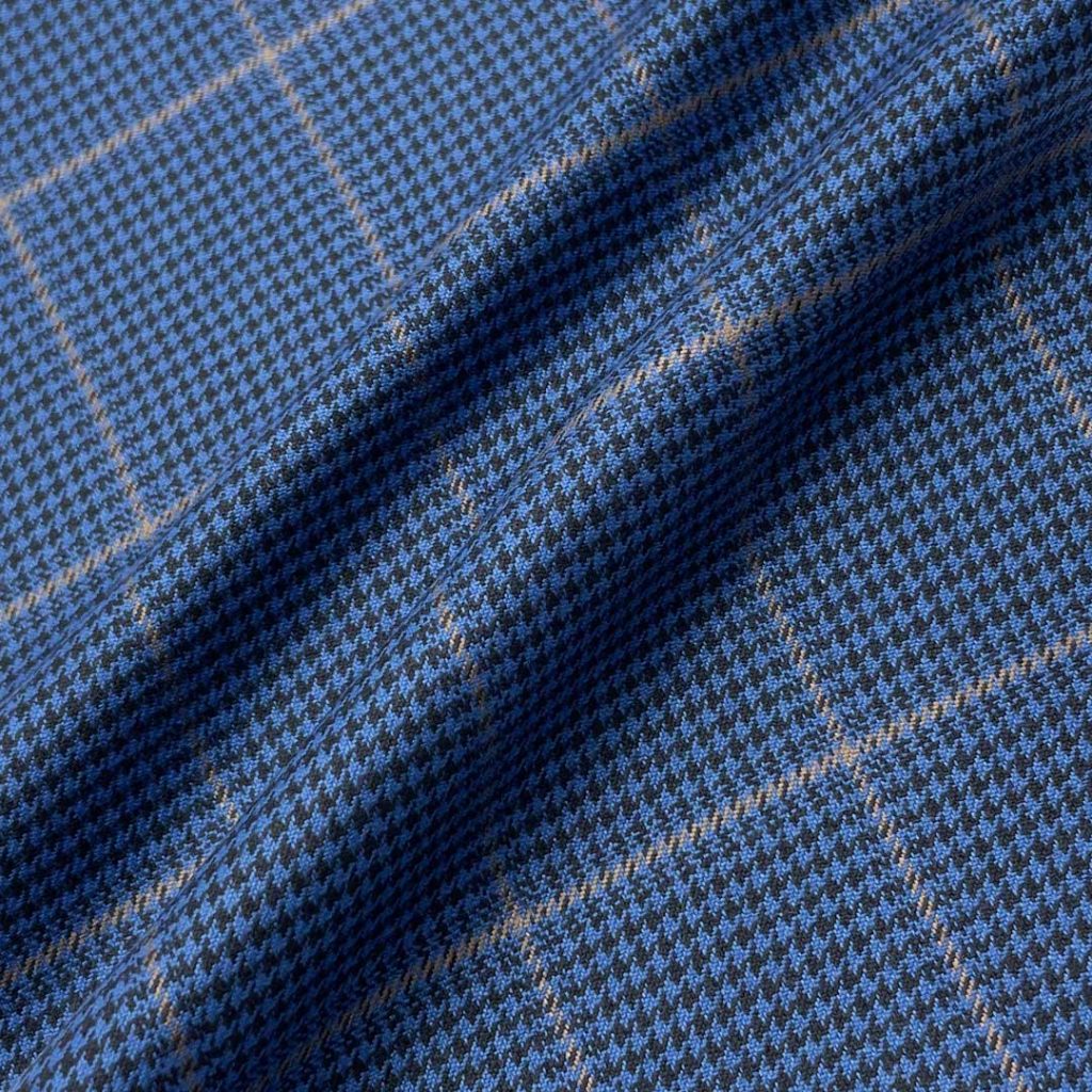 300g/m (5.9oz) 85% Polyester 13% Viscose 2% Spandex Suit Soft Hand Feel Fine Fabric Blazer 31622