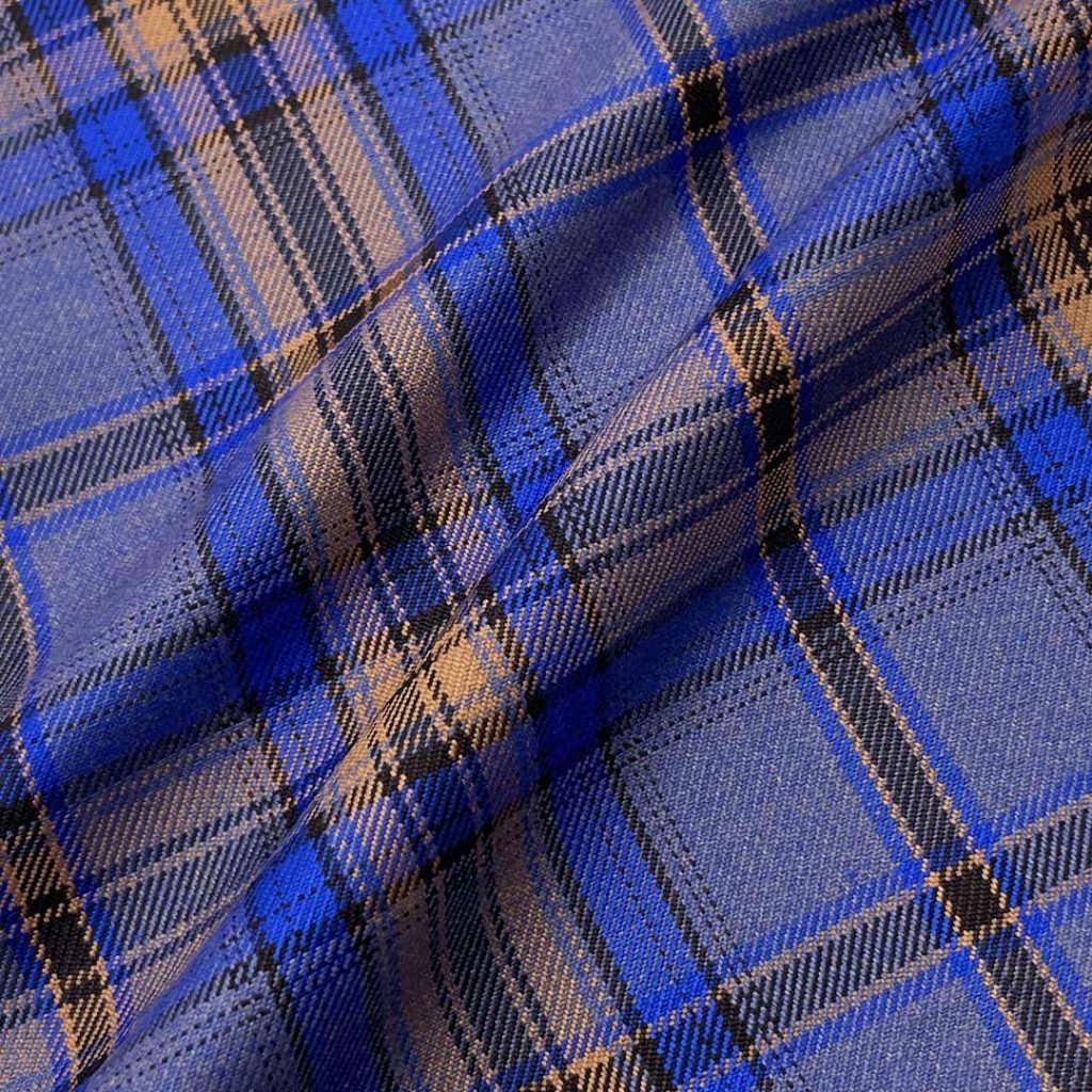 390g/m (7.7oz) 68% Polyester 32% Viscose Suit Crisp Hand Feel Fine Fabric Blazer 31647