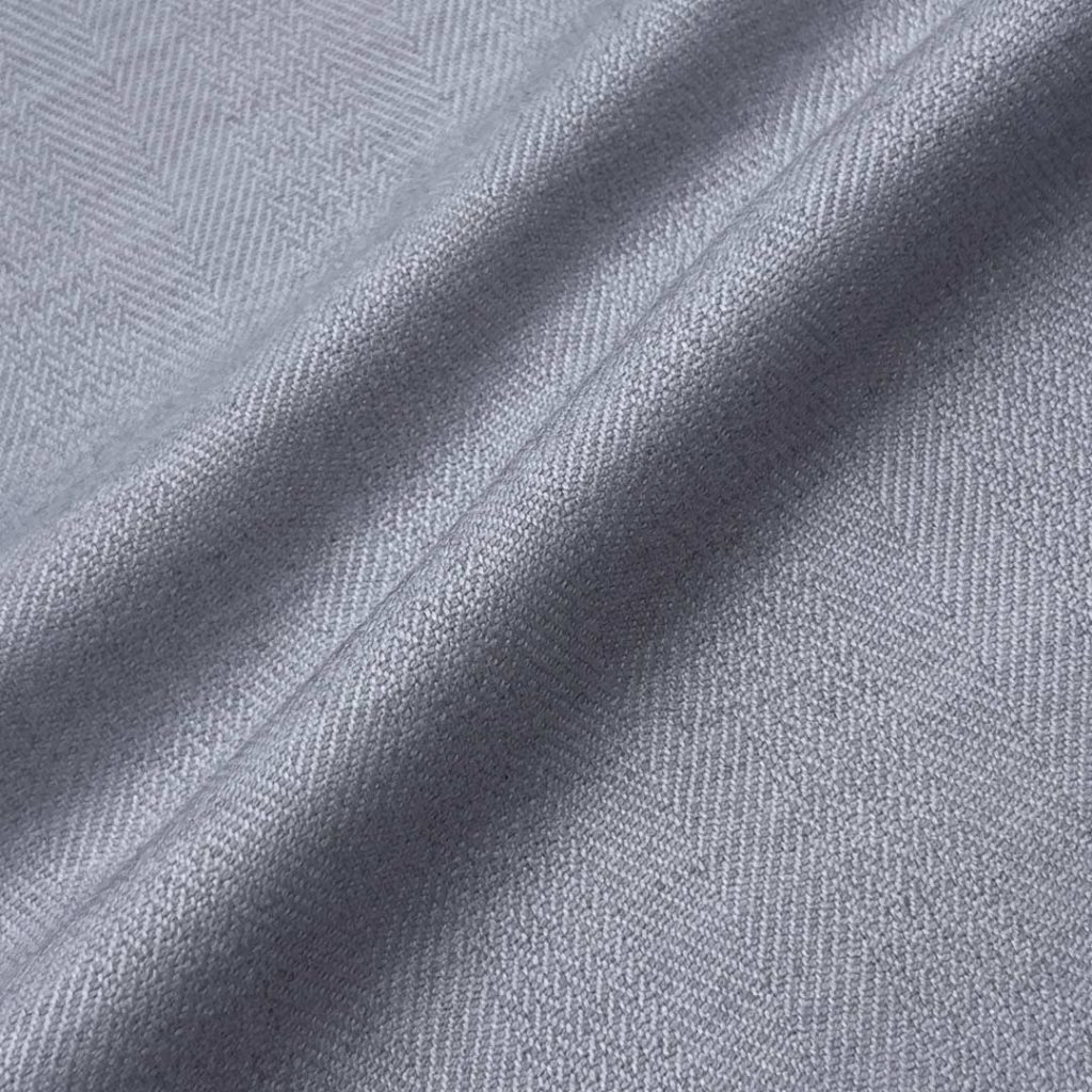 495g/m (9.7oz) 78% Polyester 15% Viscose 3% Spandex 4% Wool Suit Crisp Hand Feel Drapey Fabric Blazer 32888