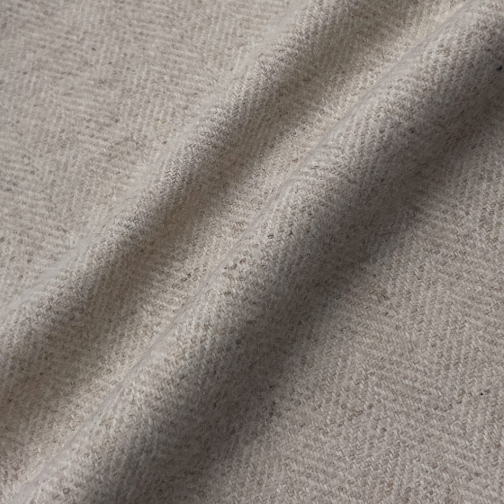 515g/m (10.2oz) 64% Polyester 16% Viscose 28% Wool 2% Spandex Suit Soft Hand Feel Fuzzy Fabric Blazer 33011