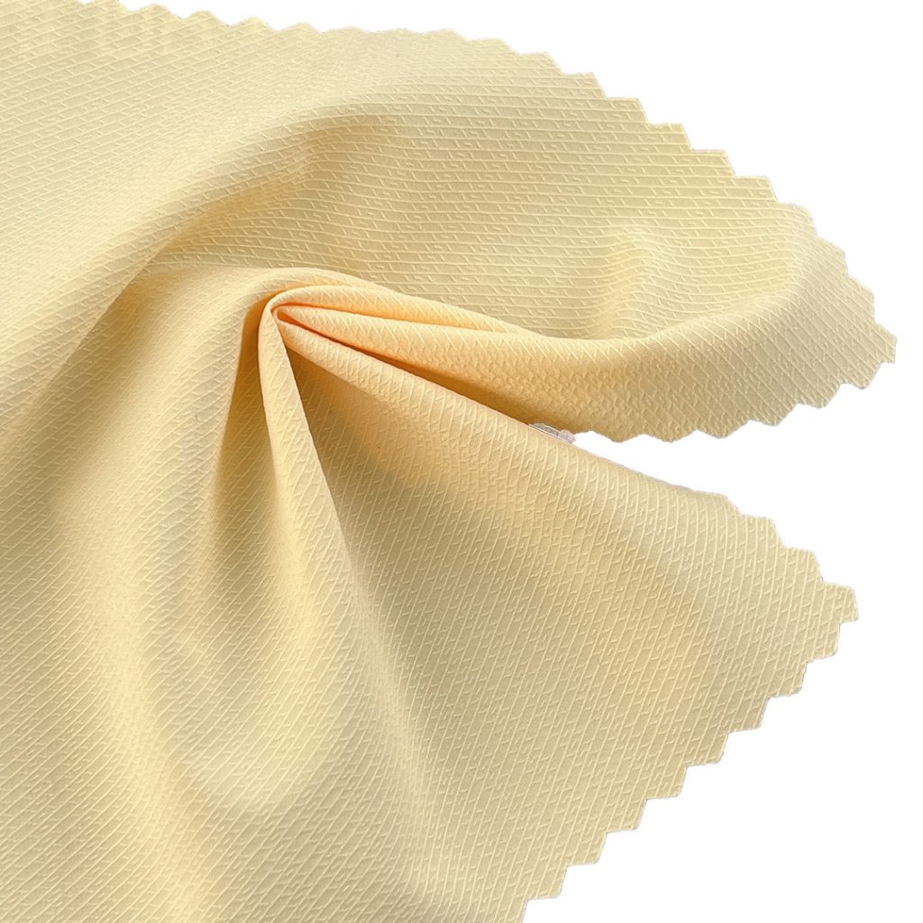 85gsm (3.0 oz) 62.5% Sorona 37.5% Polyester Woven Smooth Crisp Hand Feel Fabric Jacket Trench Coat 9530