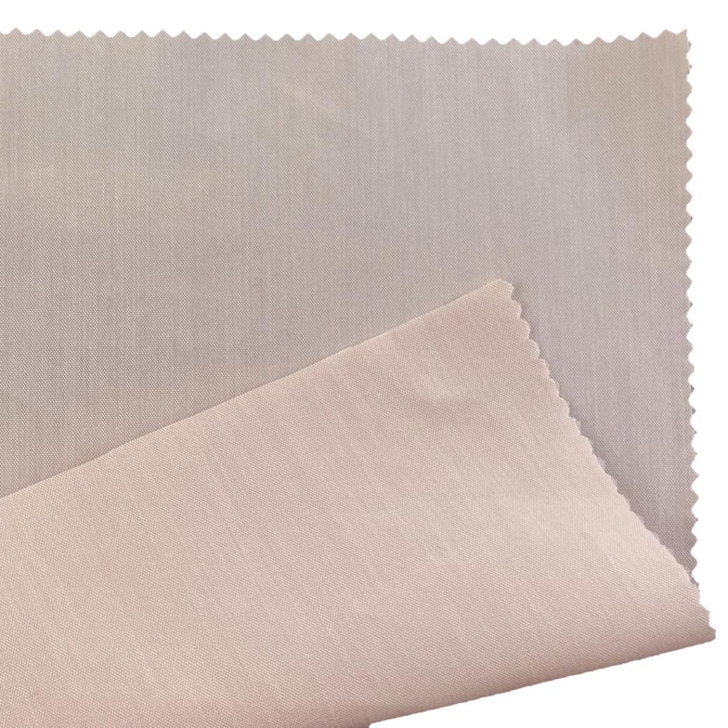 125gsm (4.4 oz) 65% Cotton 35% Nylon Cambric Smooth Crisp Hand Feel Fabric Dress Coat F8114