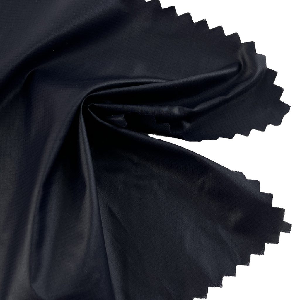 40gsm (1.4 oz) 100% Nylon Coated Smooth Hand Feel Fabric Sun Protection Clothing Skirt GD5077