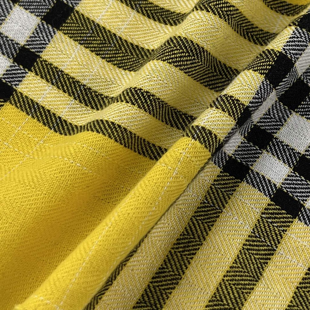 120gsm (4.2 oz) 30% Cotton 50% Polyester 20% Nylon Plaid Tear-resistant Fabric Dress Cardigan Shirt