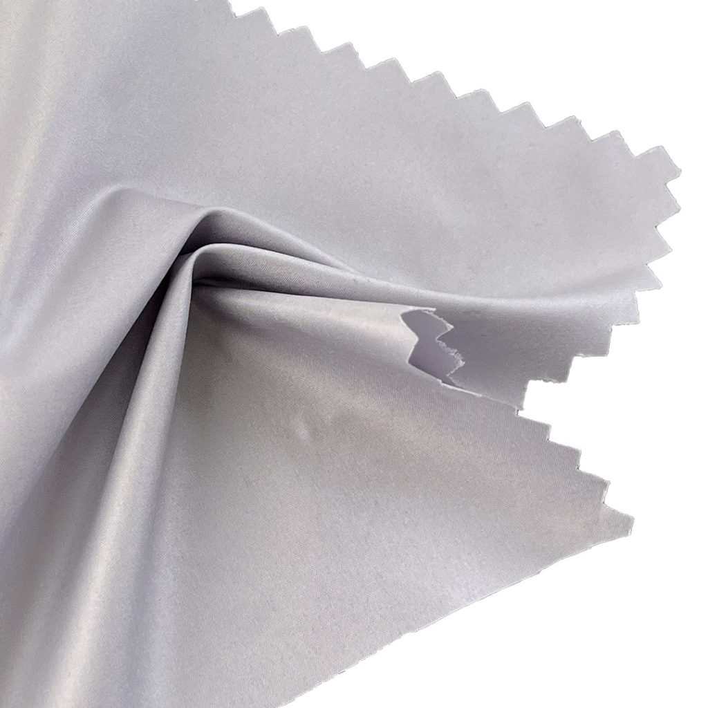 95gsm (3.4 oz) 100% Polyester Lining Ripstop Smooth Hand Feel Fabric Coat Jacket T2000
