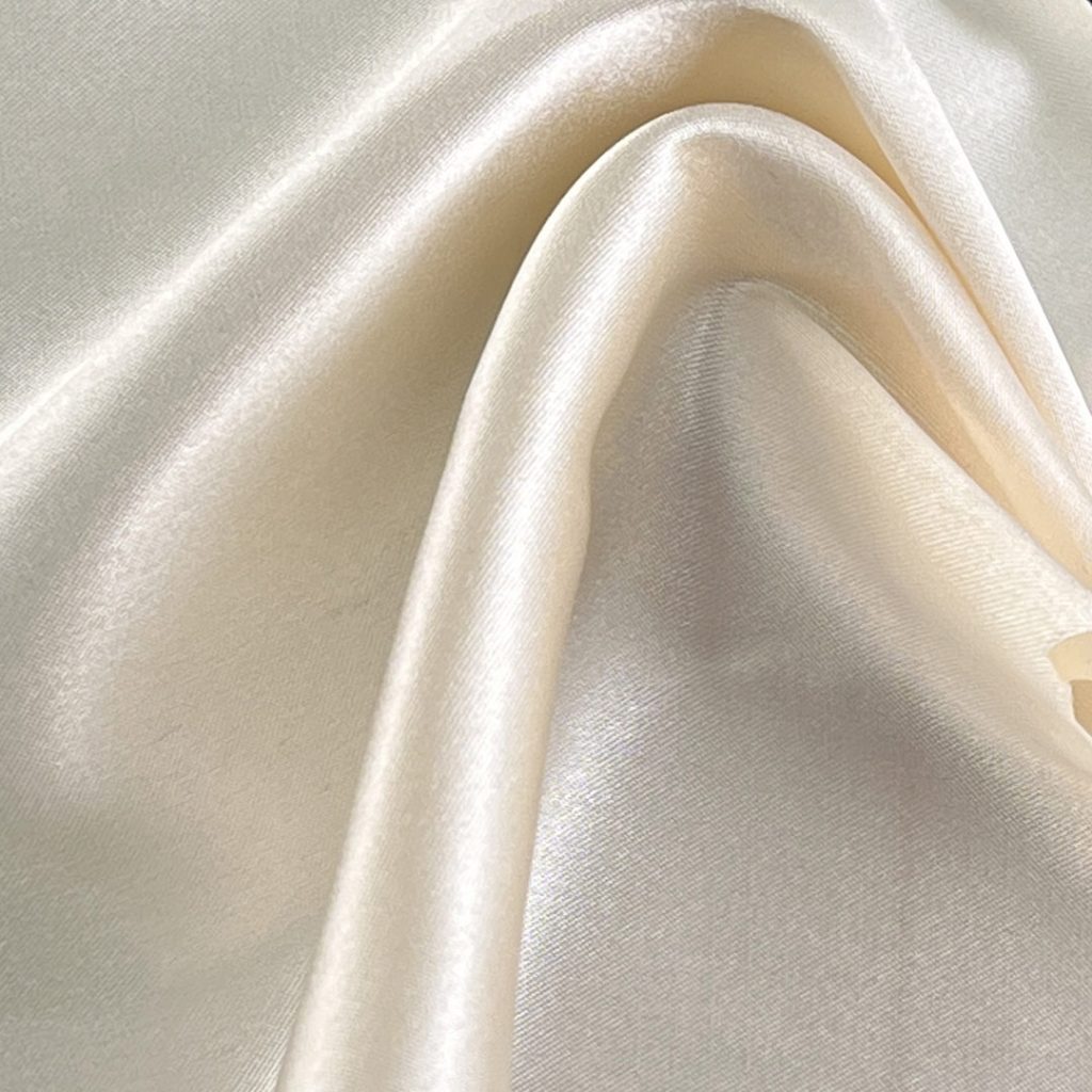 200gsm (7.1 oz) 92% Polyester 8% Spandex Satin Glossy Soft Hand Feel Fabric Evening Gown Costume Dress Blouse 8073#